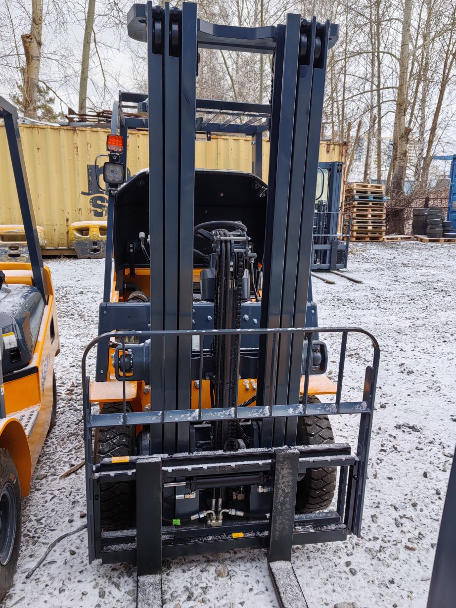 Дизельный погрузчик Aurora Forklift CPCD15