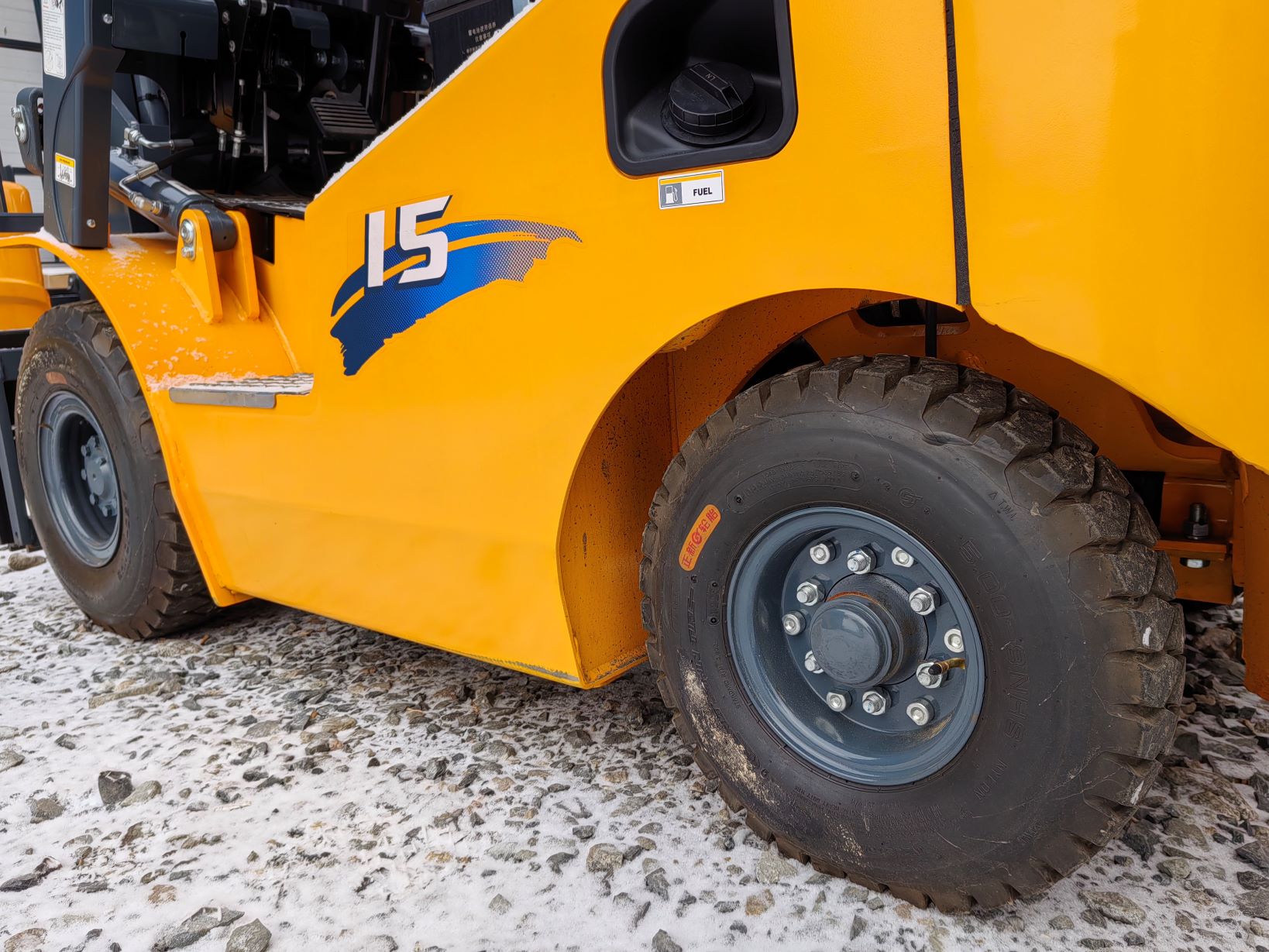 Дизельный погрузчик Aurora Forklift CPCD15